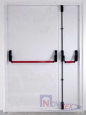 Дверь металлическая утеплённая ДМУ-2 с устройством «Антипаника»